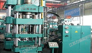 YLW28-系列四柱式双动薄板拉伸液压机（3